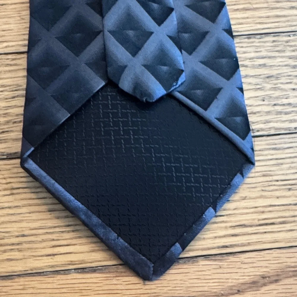 Bugatti sophisticated silk